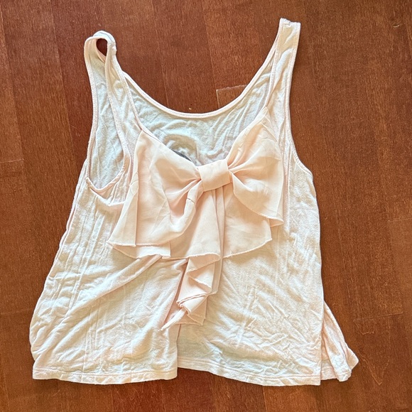 Charlotte Russe Tops - Charlotte Russe Light Pink Bow Tank Top